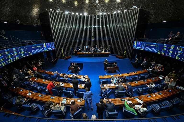 A sessão do dia 1º de setembro, em que o projeto foi aprovado