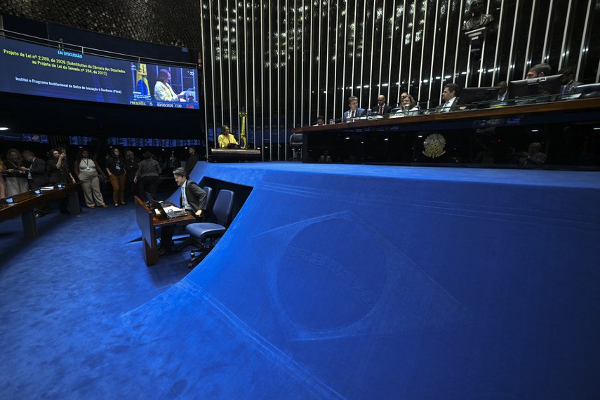 Plenário do Senado durante a discussão do projeto que institui o Pibid, em 3 de setembro, durante o esforço concentrado