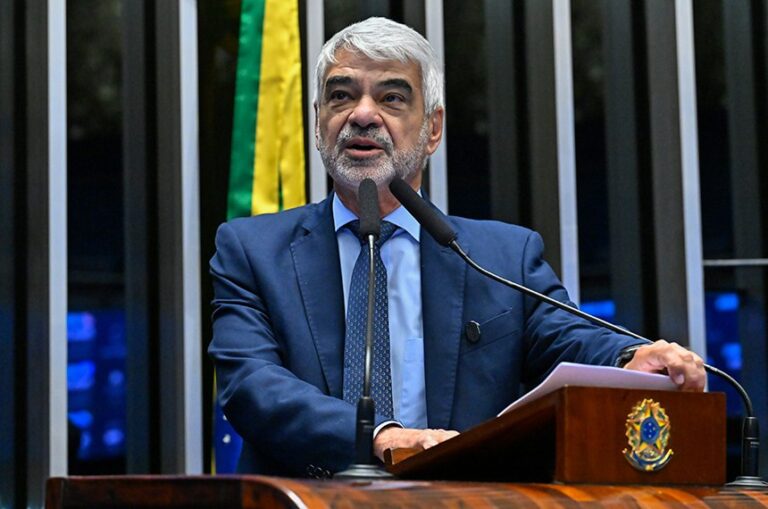 Humberto Costa agradece a Pernambuco por inédita terceira eleição consecutiva