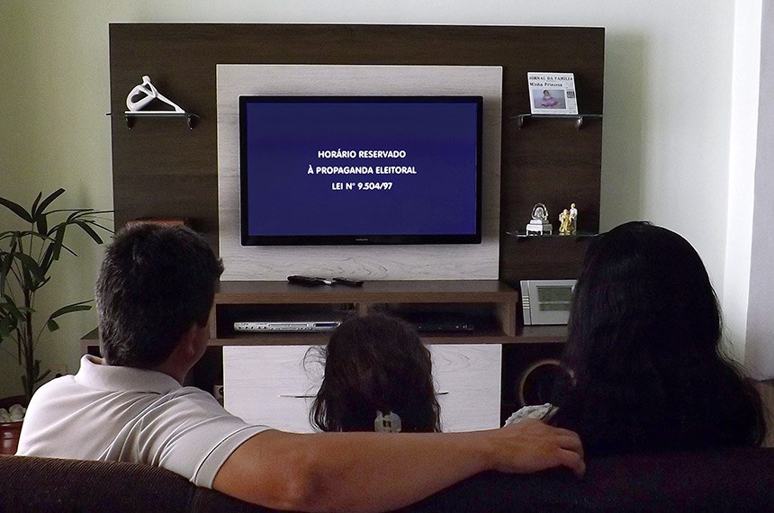Eleições: propaganda gratuita no rádio e na TV volta nesta sexta
